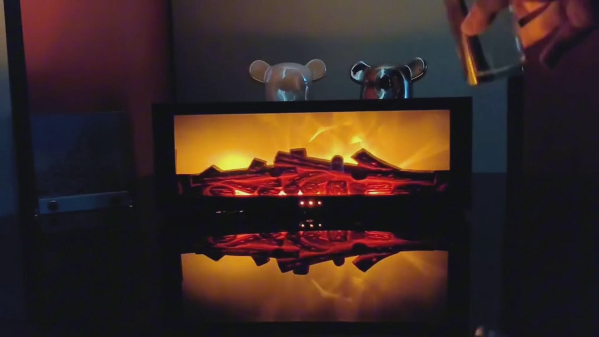 Flame Aromatherapy Diffuser with 3D firelight effect and mist